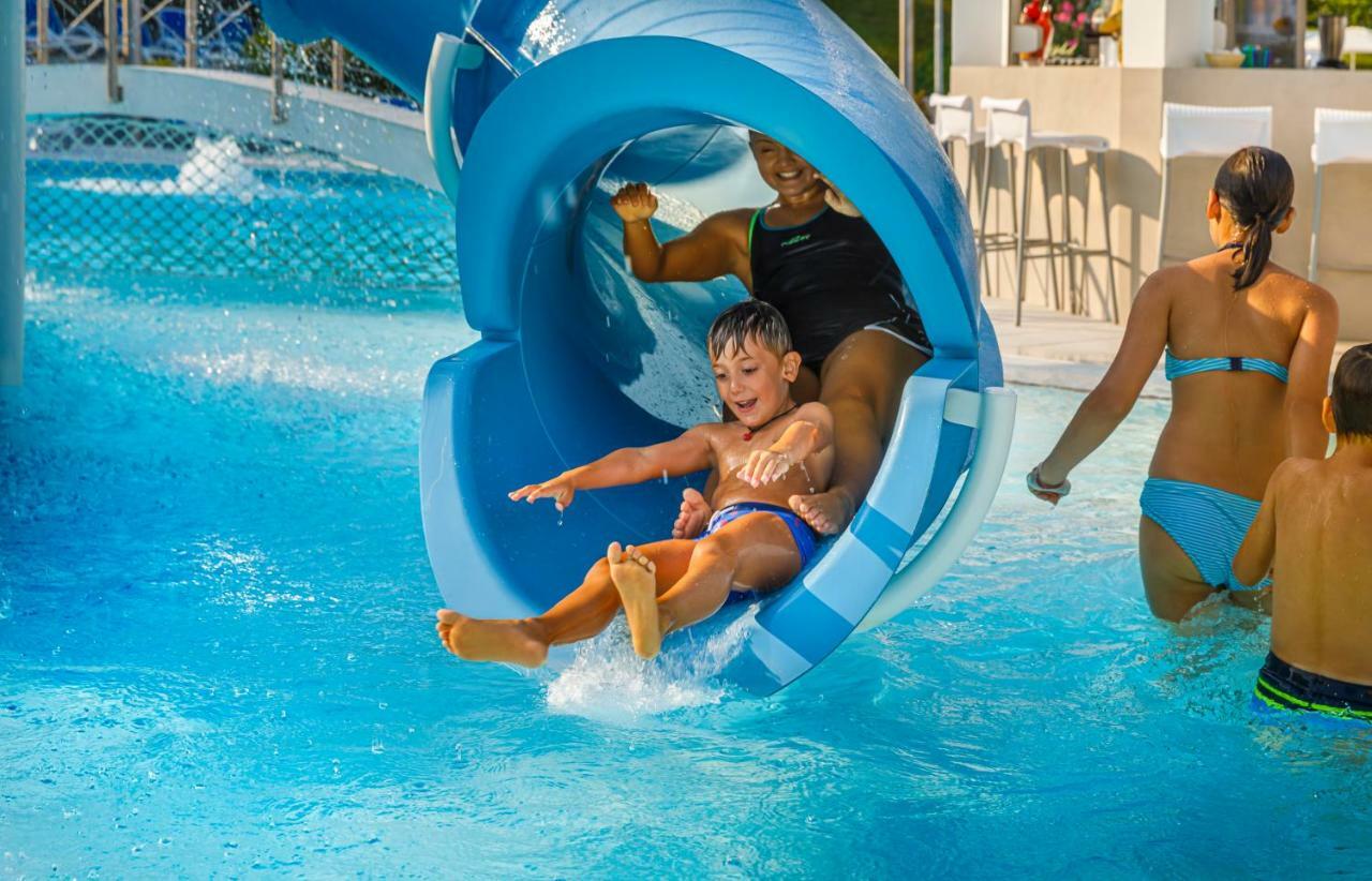 Maistra Select Belvedere Resort Върсар Екстериор снимка